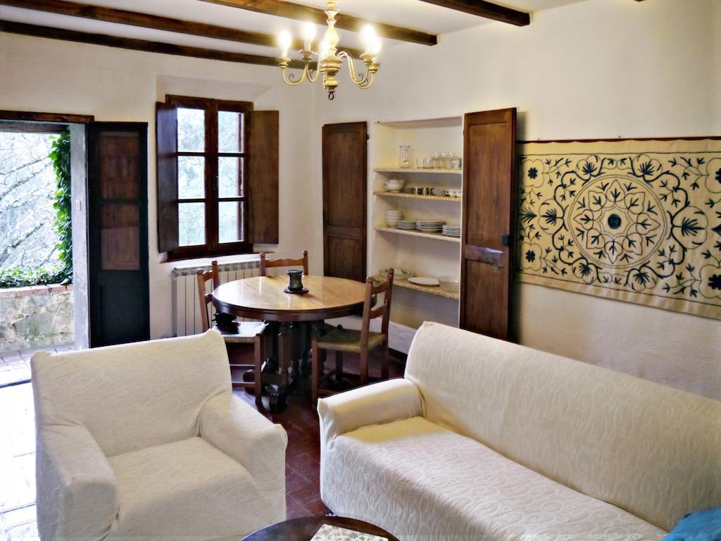 Appartamento con 2 Camere da Letto e Giardino